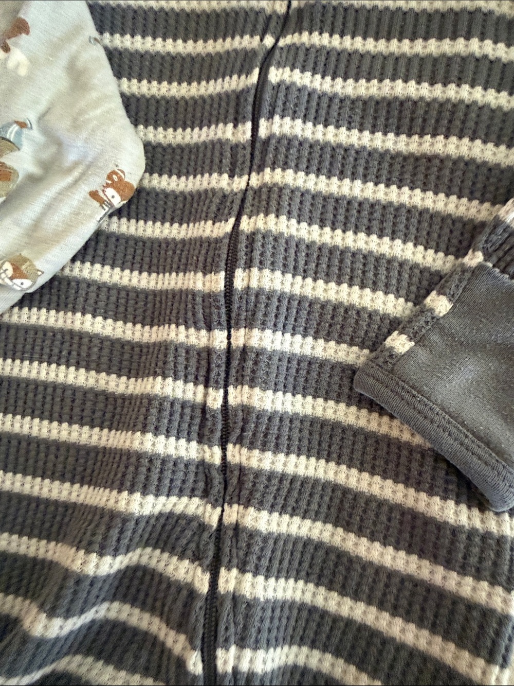 Baby boy bundle of 6 zip up onesies 6/9 month - Picture 13 of 16